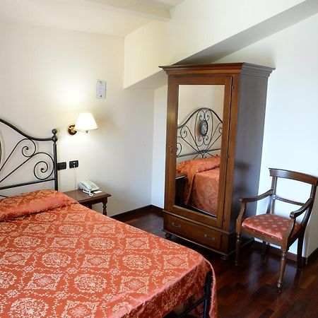 Villa Chiara Hotel Canelli Ngoại thất bức ảnh