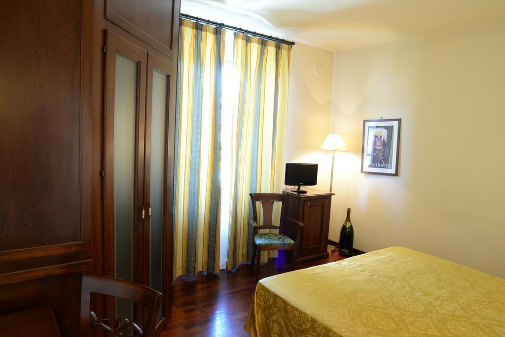 Villa Chiara Hotel Canelli Ngoại thất bức ảnh